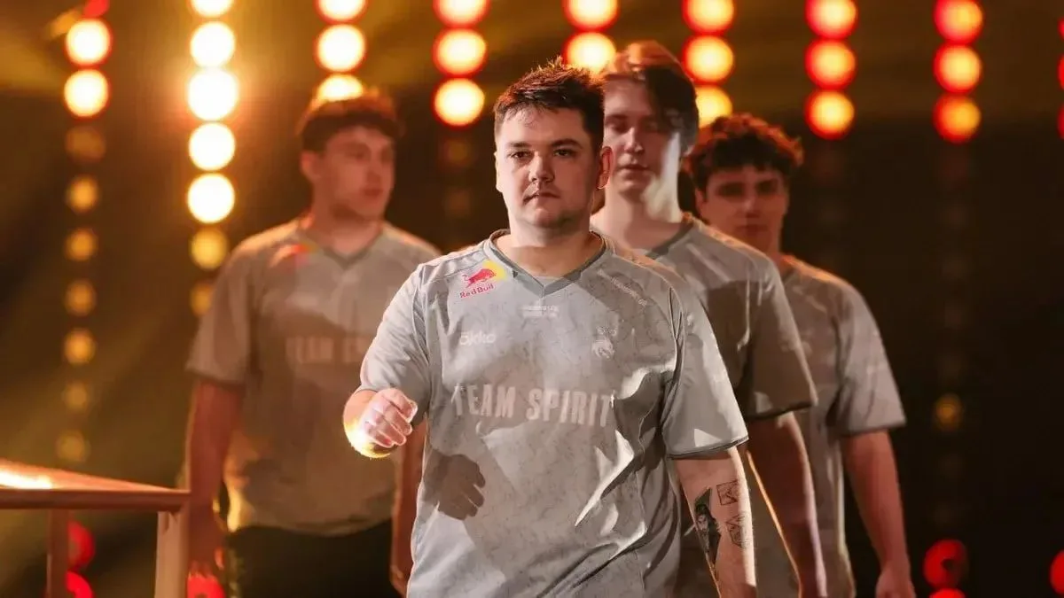 🎮 Российская киберкоманда Team Spirit в третий раз выиграла турнир The International п...