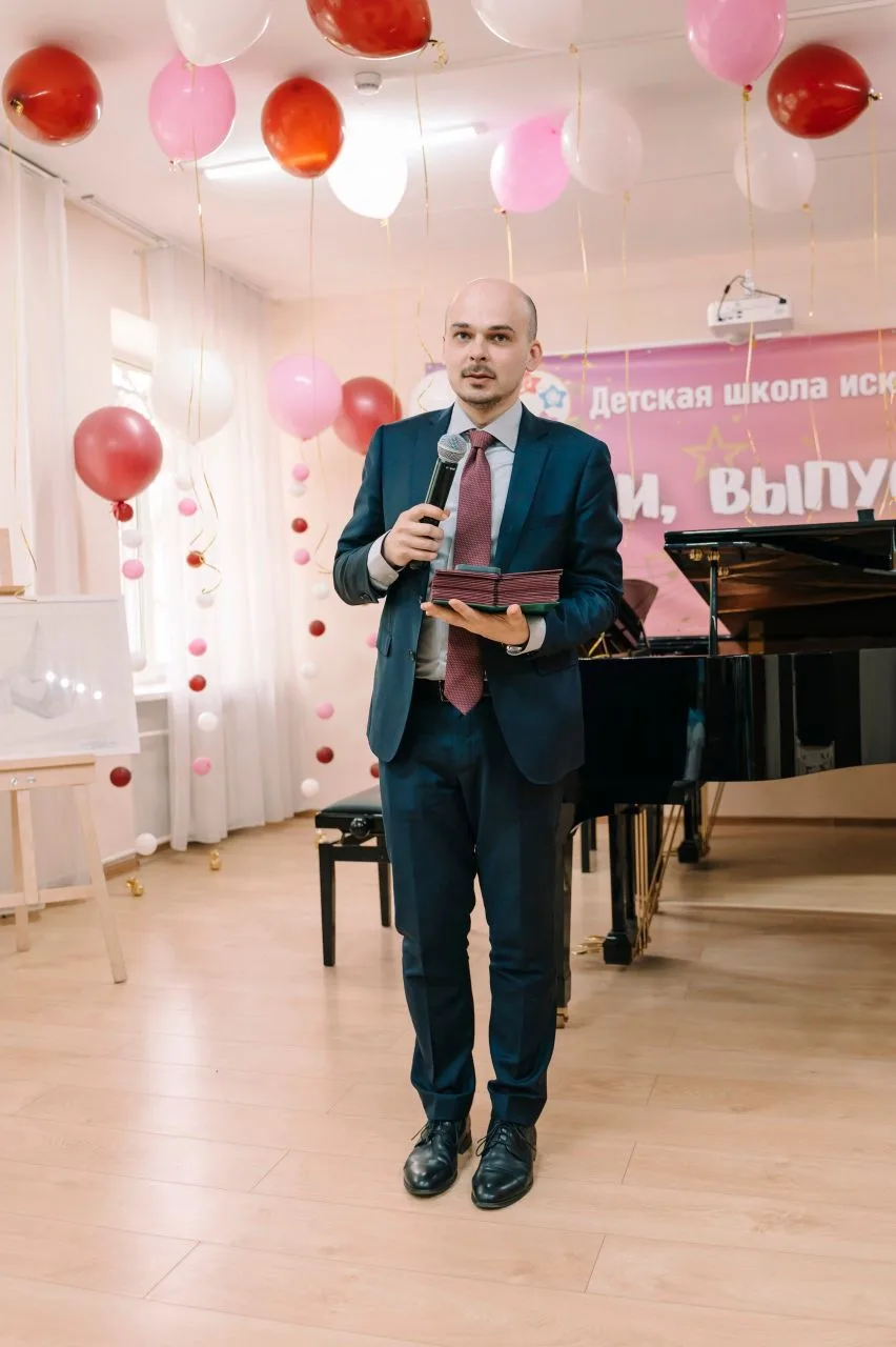 🕊"Летите, голуби!" - выпускной праздник в структурном подразделении ДШИ № 5.