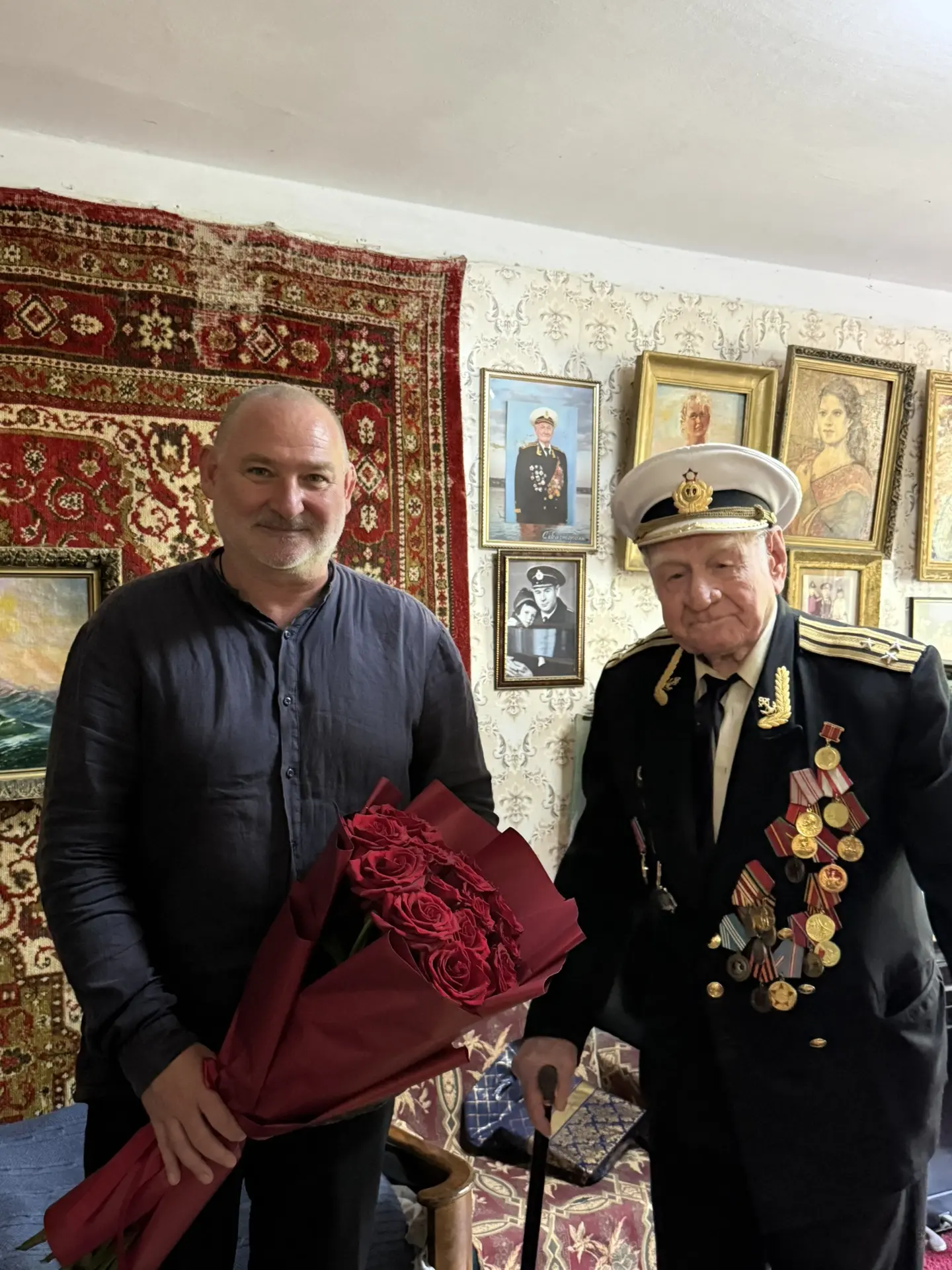 Сегодня Глава Нахимовского муниципального округа М.В.Лазарев поздравил со 100-летним юбилеем Николая