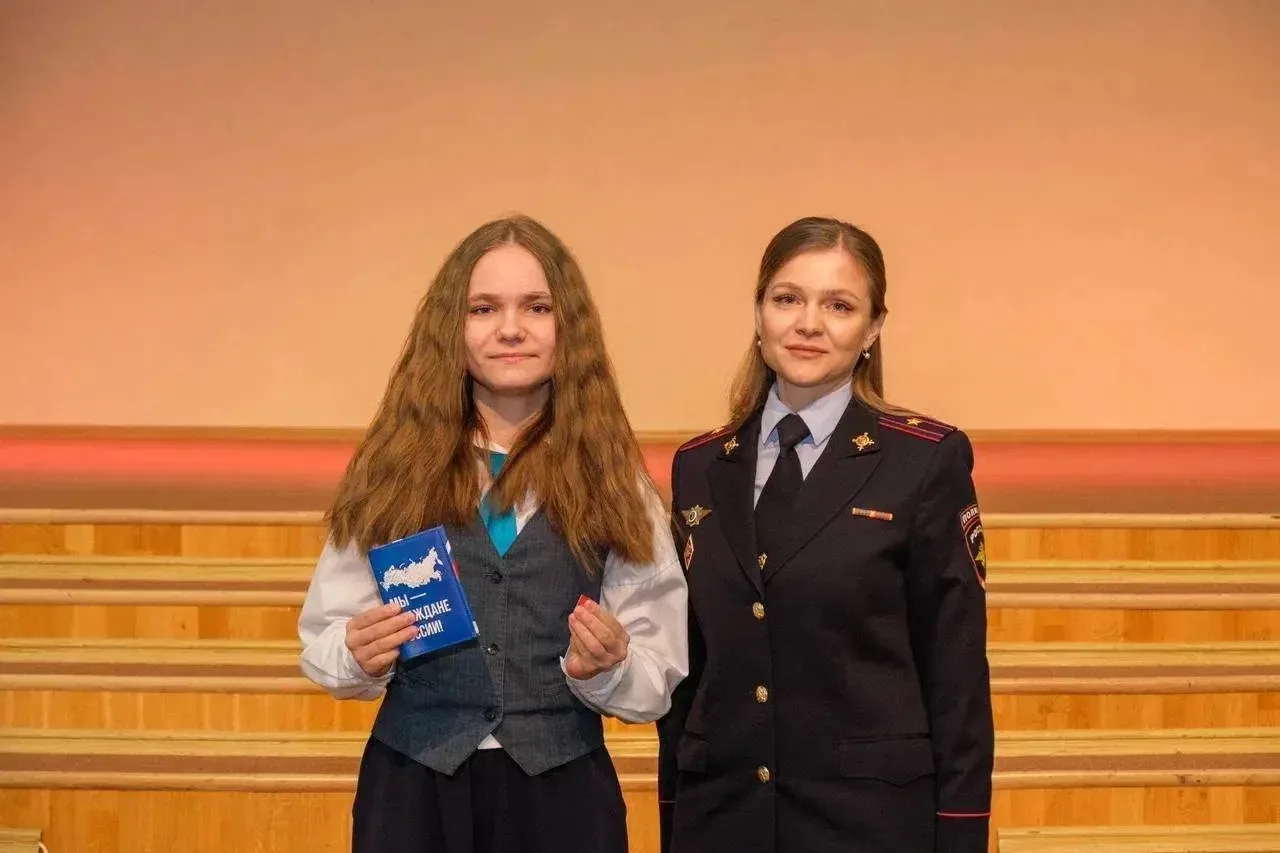 4 марта в администрации г. Пензы состоялось торжественное вручение паспортов нашим обучающимся в рам