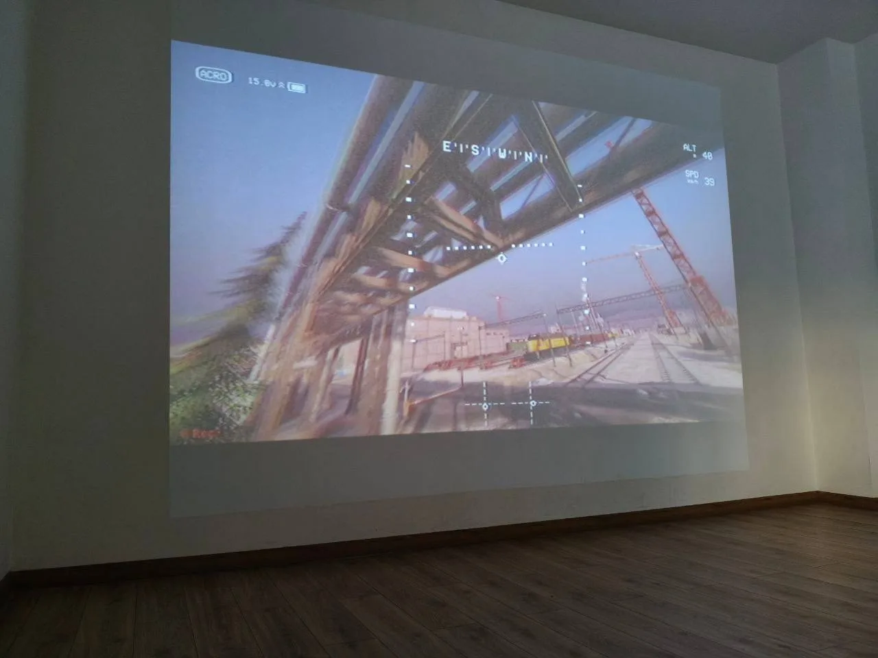 Добро пожаловать в Zamok FPV — первый клуб дронов и FPV-полетов в Москве!

Если вы здесь, значит, ва