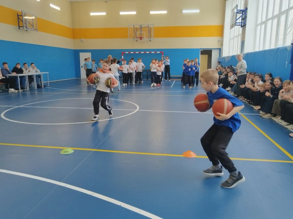 🏆 Орлята России в деле! «Сто затей для всех друзей» на ура! 🤸‍♂️  Сегодня у наших четвероклассников 