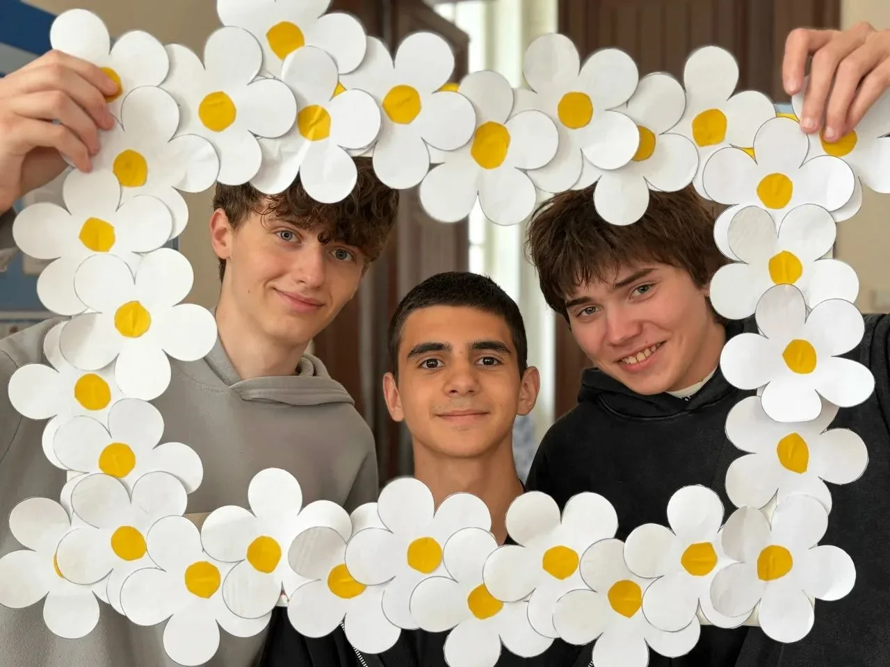 📸 С Днём семьи, любви и верности!
В этой рамке — мы. Студенты, преподаватели и сотрудники нашего те