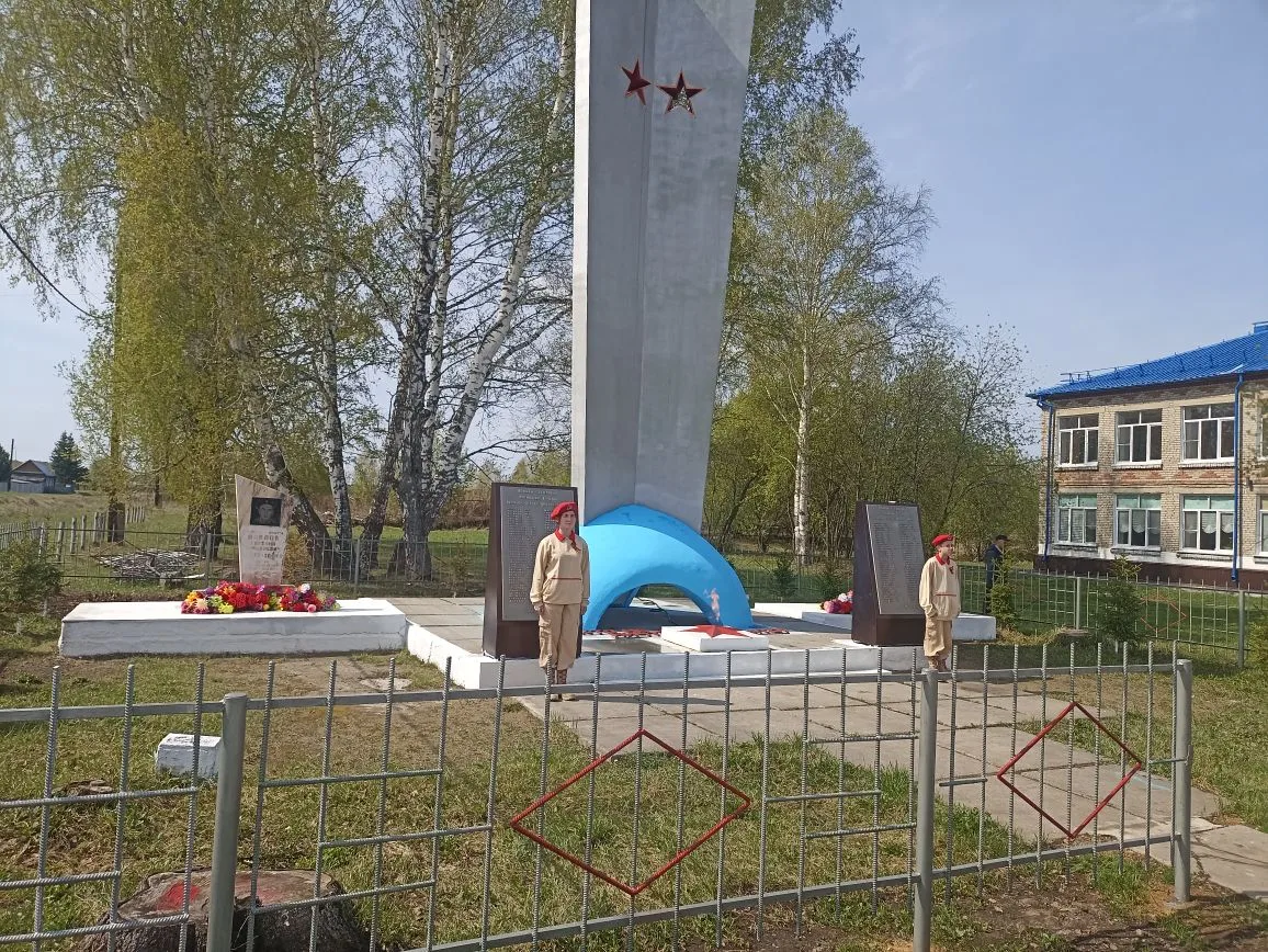 Вот и наступил самый великий день в году! День Победы! По традиции, в школе прошел мити...
