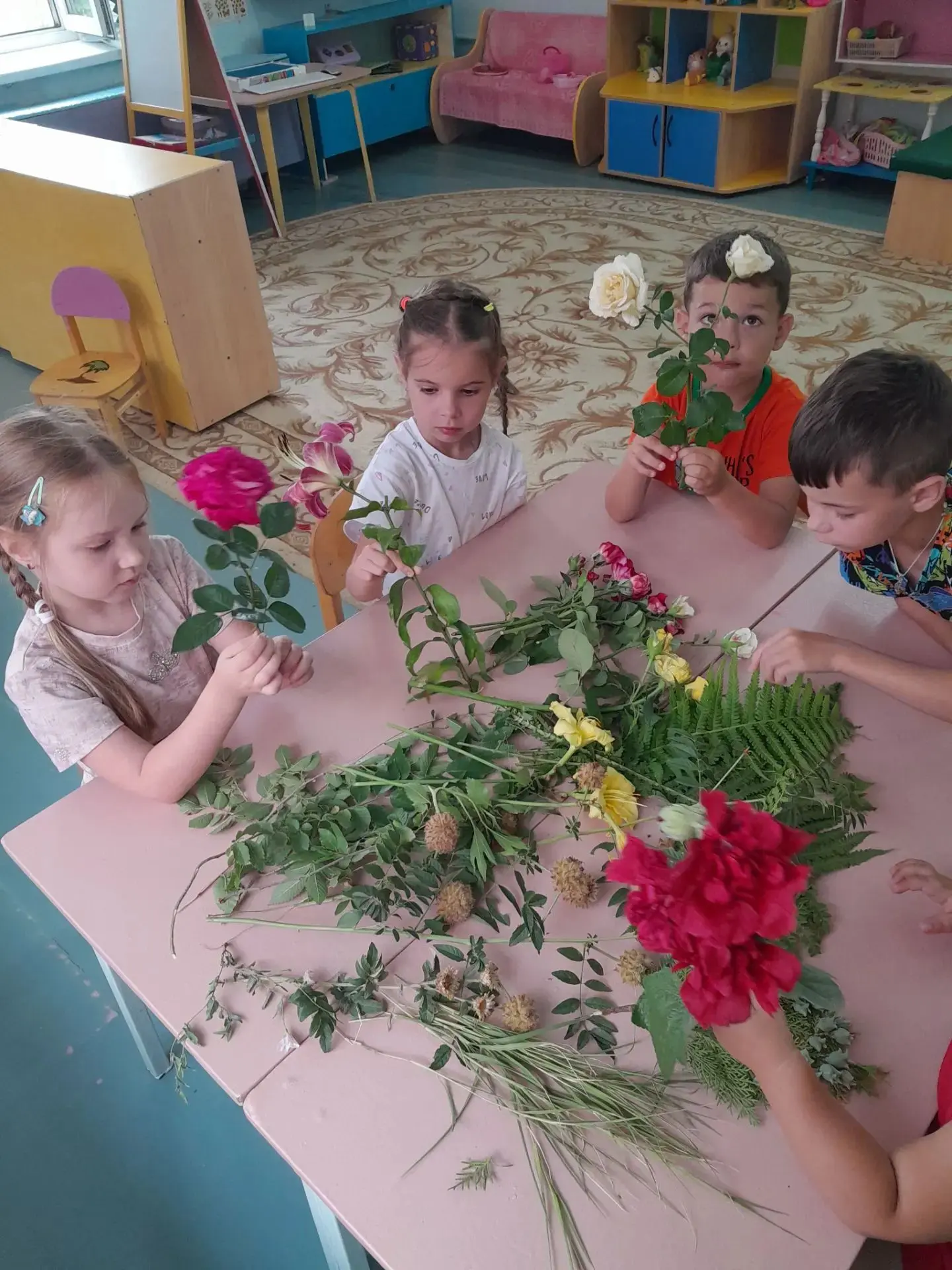 24 июля отмечали свой профессиональный праздник-флористы💐.Профессия  эта одна из древн...
