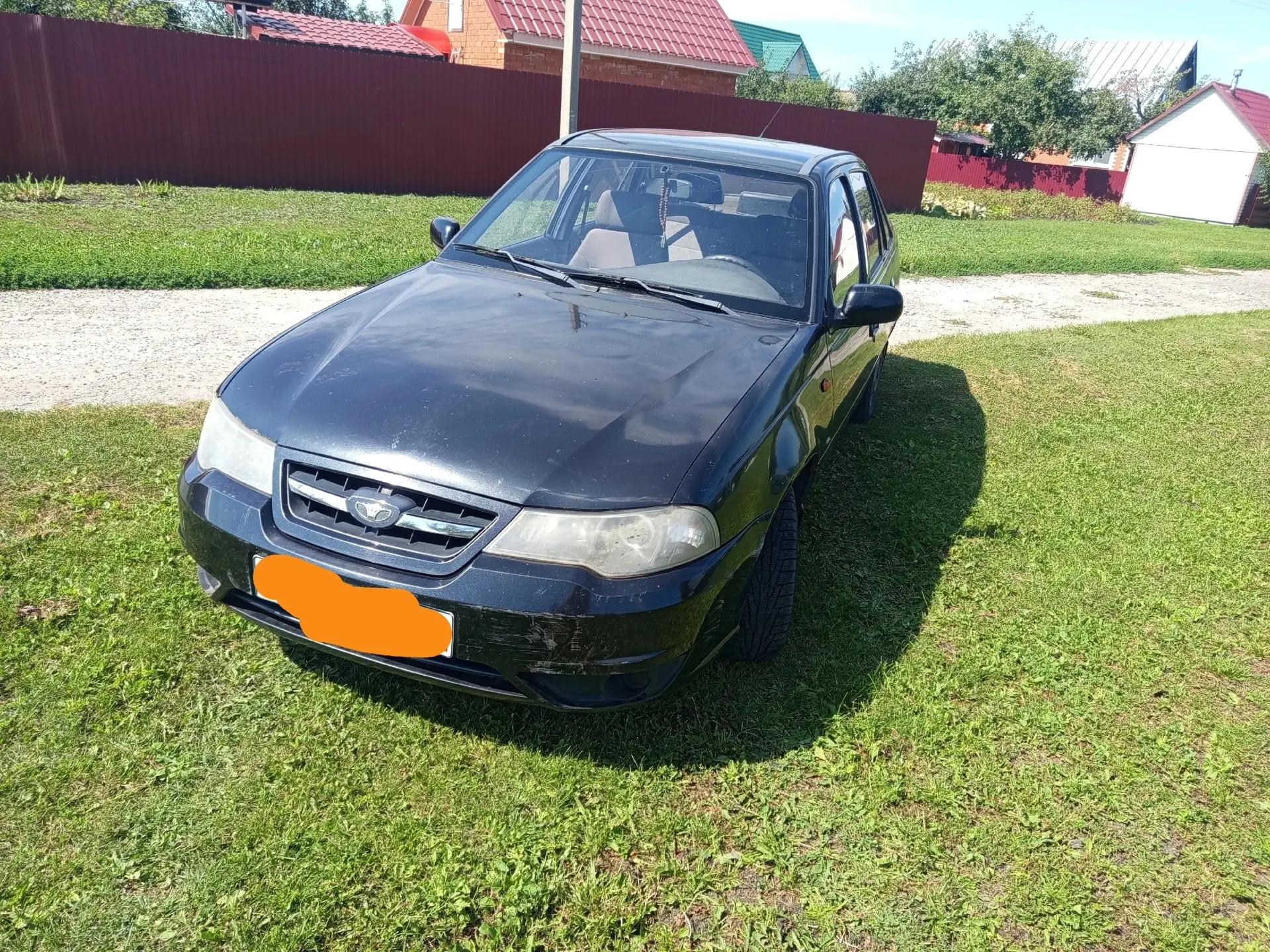 В продаже нексия 2010 год, один хозяин, пробег 75000, лоб цел, дно целое, подгнили двер...