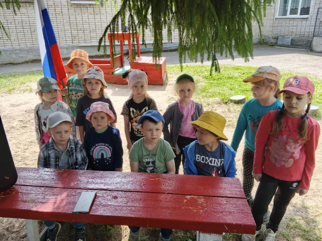 «Мы дети России!» — под таким названием сегодня прошло развлекательное мероприятие в структурном под