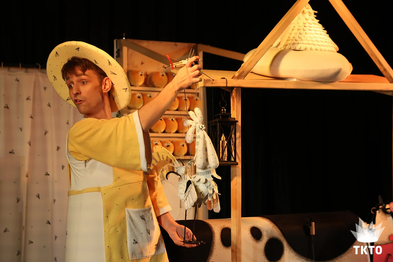 В Тюменском театре кукол оживили сказку за 14 дней🐓

🎭Репертуар Тюменского театра кукол 6 июня поп