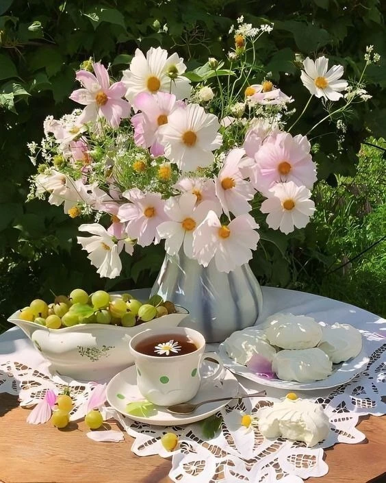 С новым днем, дорогие 🌻 с субботой !
