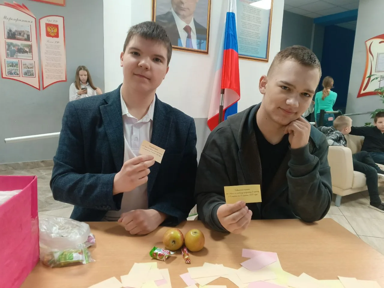 Вот и мы отметили замечательные праздники, объединившие учеников нашей школы! В честь 2...