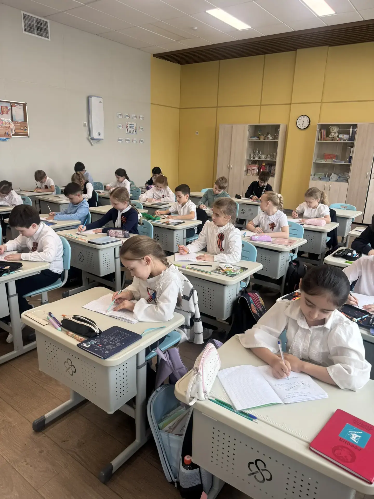 Какой яркий и познавательный день! ✨   На этой неделе наши юные Орлята из 3"Я" класса с энтузиазмом 
