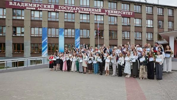 🏫📚📉Владимирские ВУЗы не вошли в ТОП-100 лучших российских вузов

Ни одно высшее учебное заведение