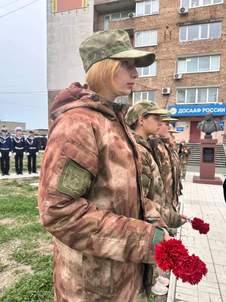 В АНО «Авангарде» прошёл митинг в честь 81-й годовщины Победы
