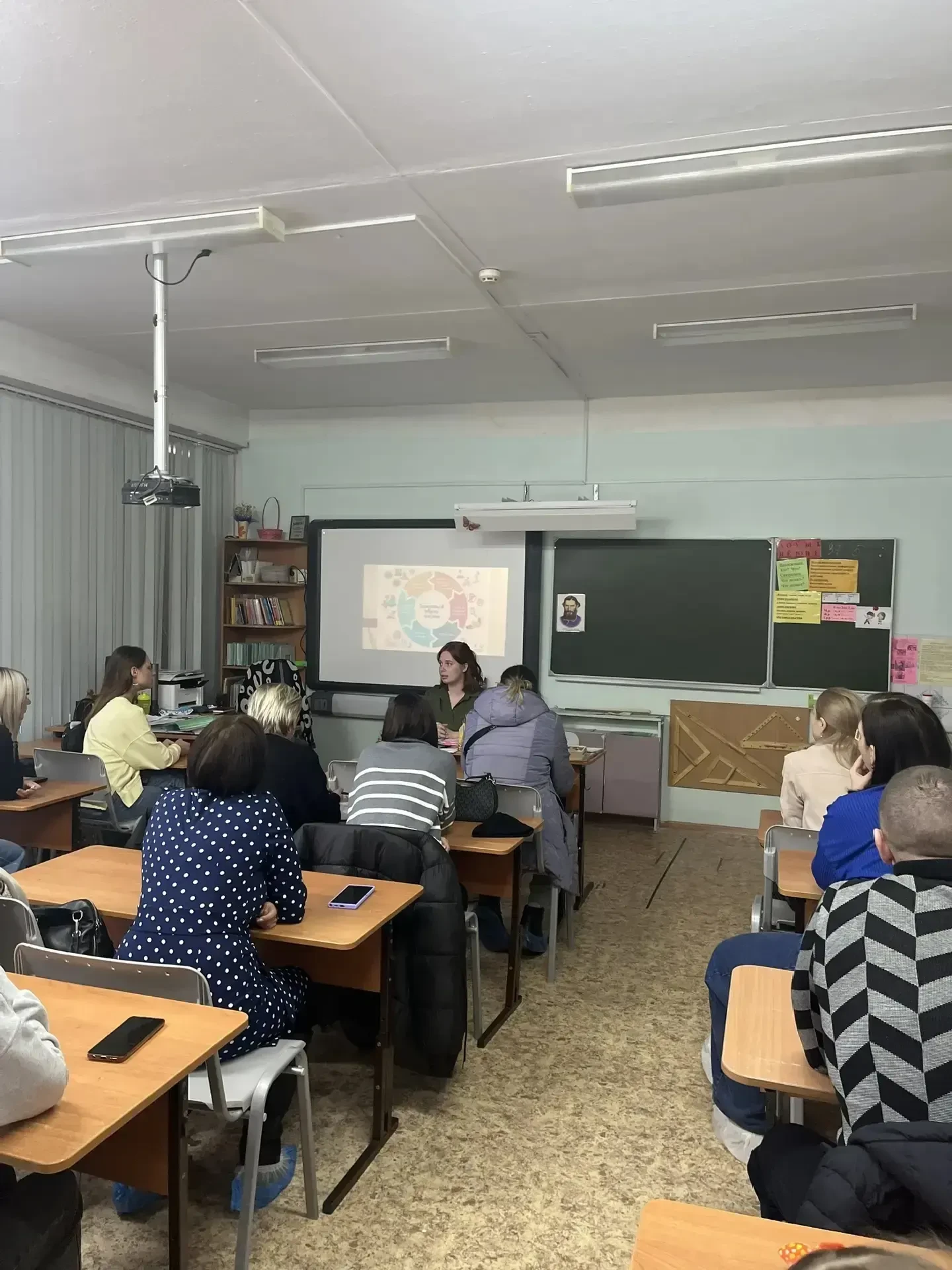 В нашей школе прошли важные и полезные родительские собрания!  Педагоги-психологи и социальные педаг