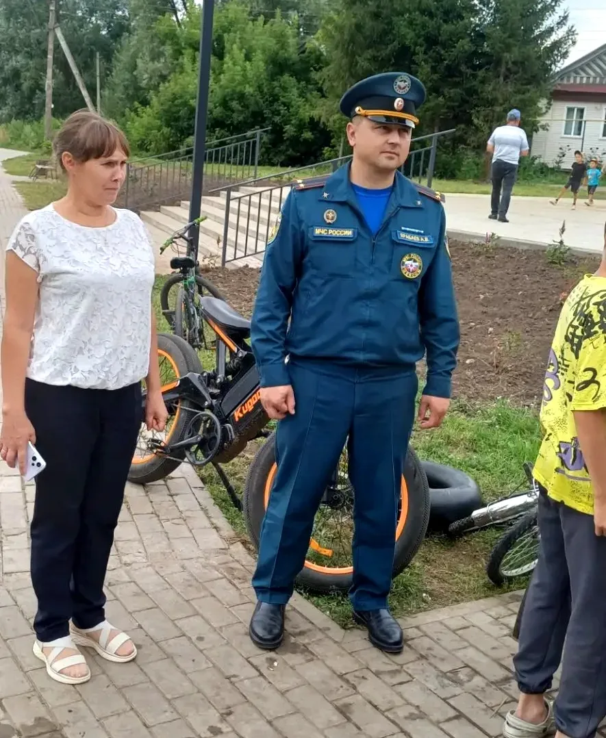 Чтобы обеспечить безопасность на воде, администрация округа регулярно проводит профилактические рейд