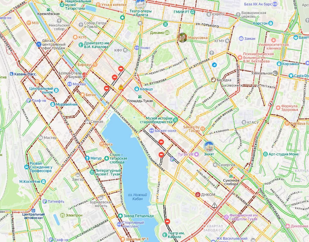 Весь центр в красную сеточку — 9 баллов!

Подписаться на e-Kazan