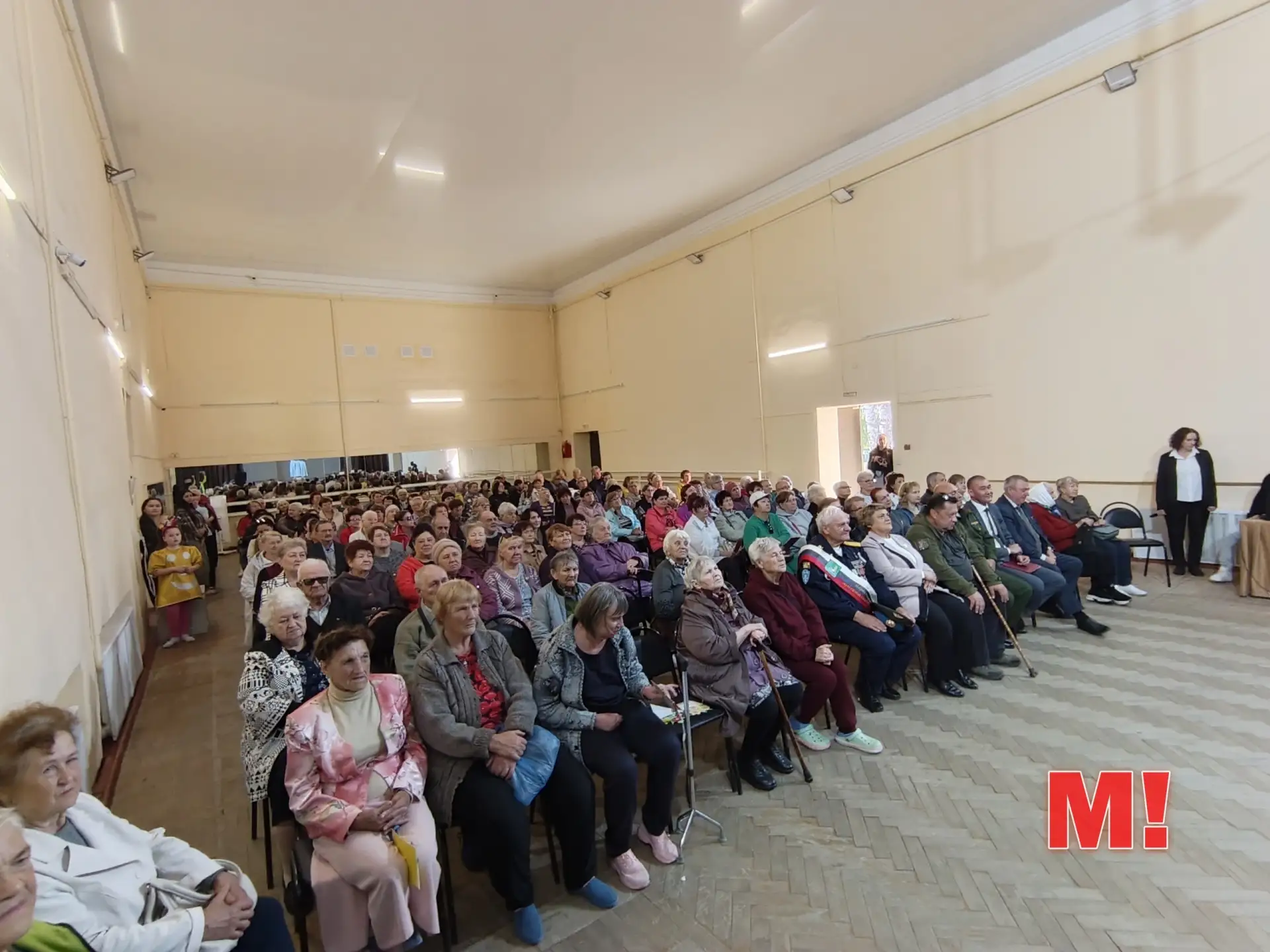 В эти минуты в Марксе: День пожилого человека в ЦВР