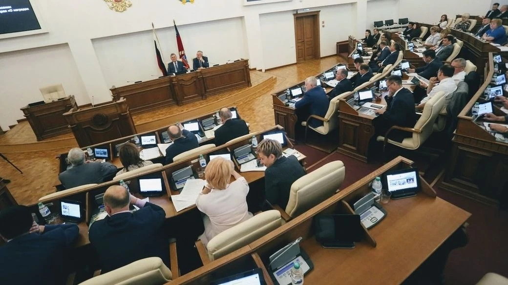 Состав Алтайского Заксобрания сформирован: названы имена депутатов
