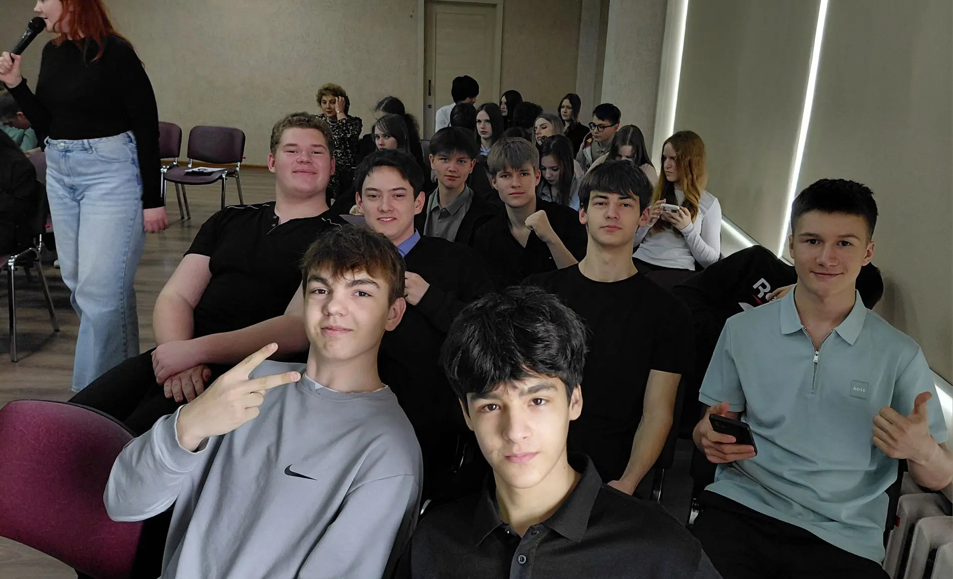 👩‍🎓 Вчера в нашей школе состоялась важная профориентационная встреча для учеников 9-х классов!  🏭 Сп