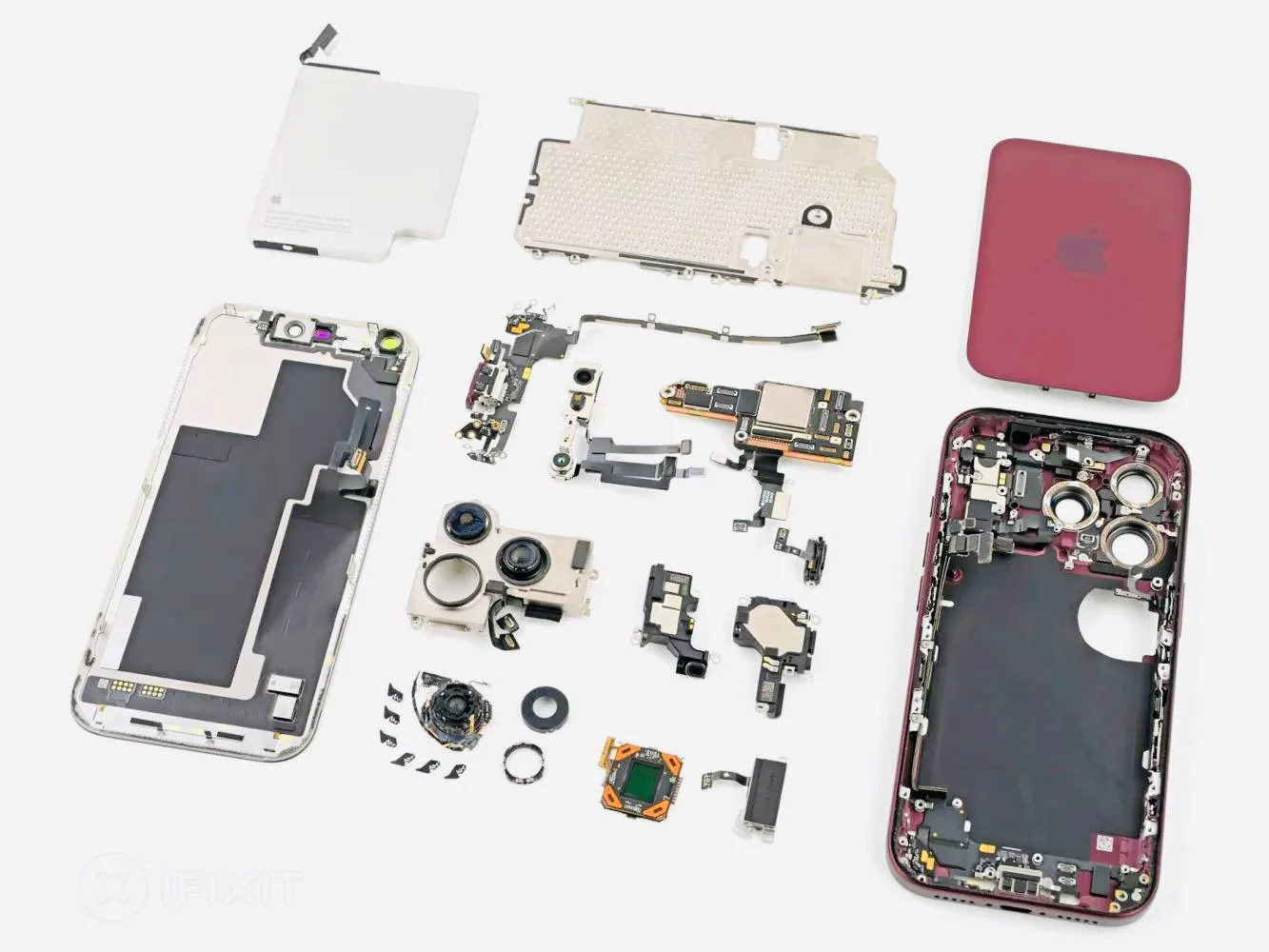 📱 iFixit разобрали iPhone 18 Pro