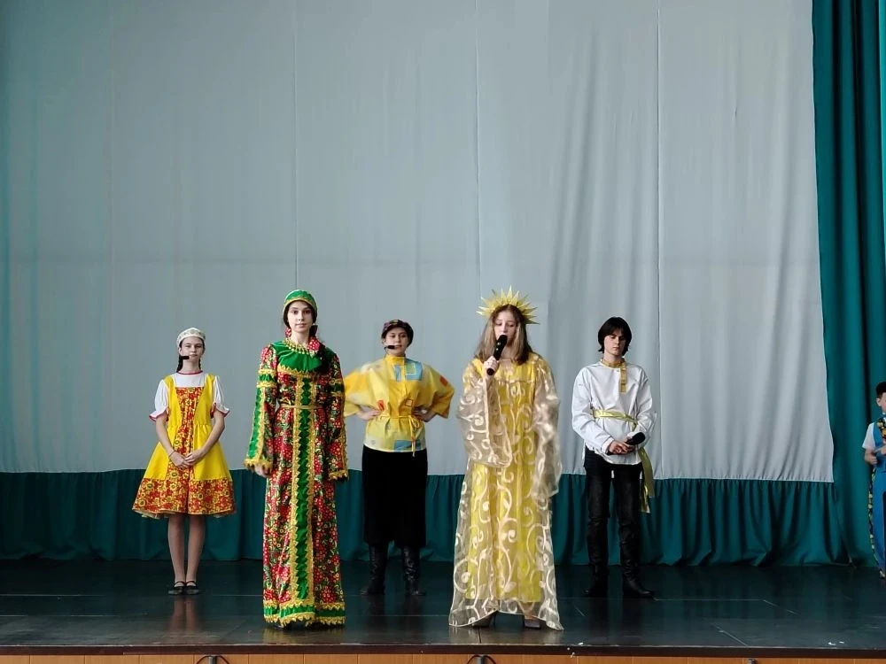 🎉 Весенний лагерь «Салют» открыт! 🎉  30 марта в нашей школе состоялось торжественное открытие весенн