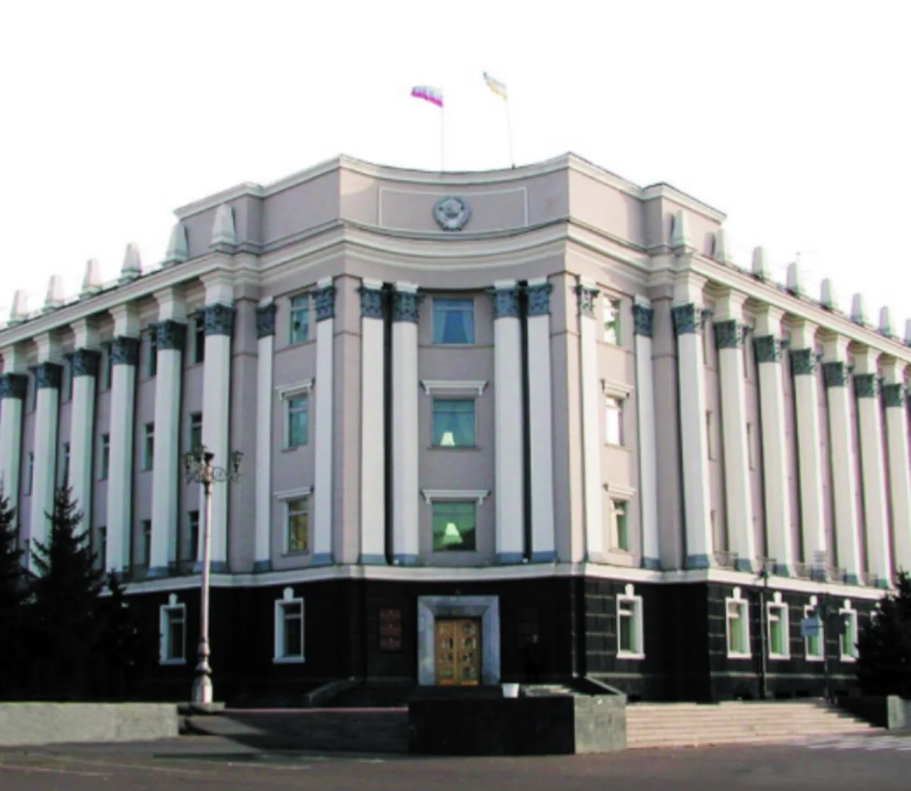 Председатель Народного Хурала Владимир Павлов подписал распоряжение о проведении публич...