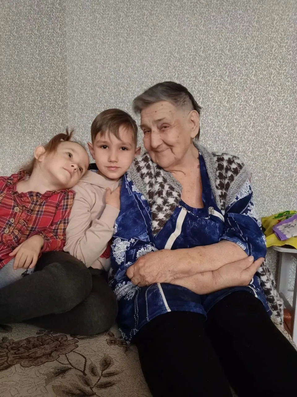 И снова дамы! Пусть вас в жизни всегда ожидает удача и процветание!