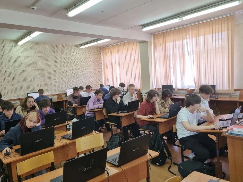 📶 В Лицее прошла Неделя логистики и телекоммуникаций.   🤝 Её завершение ознаменовалось олимпиадой по