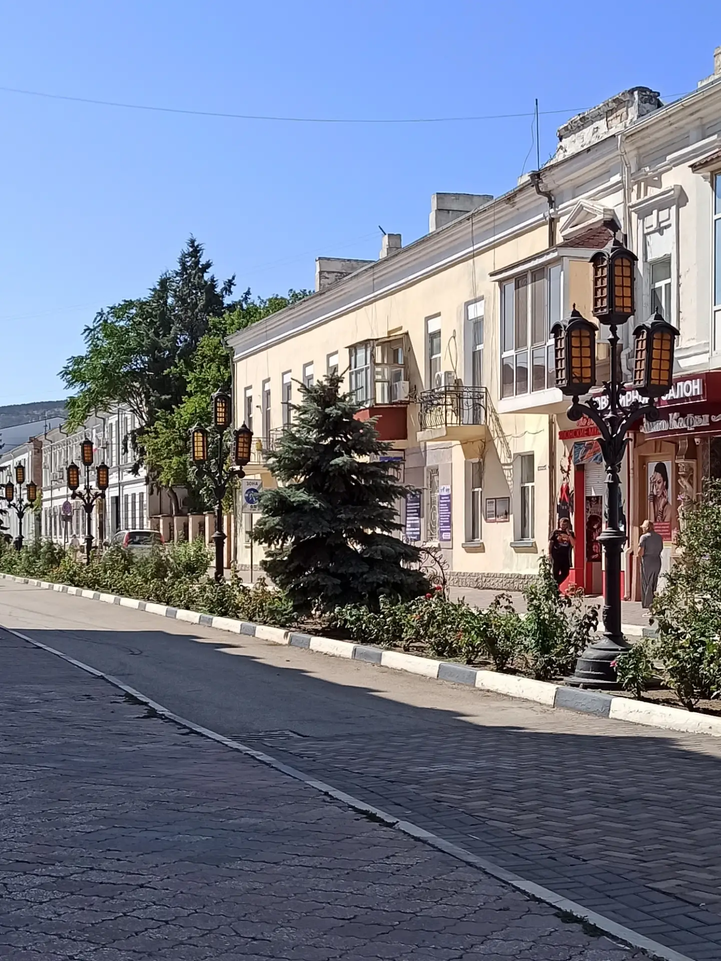 Культурный контекст улицы Земской в Феодосии.