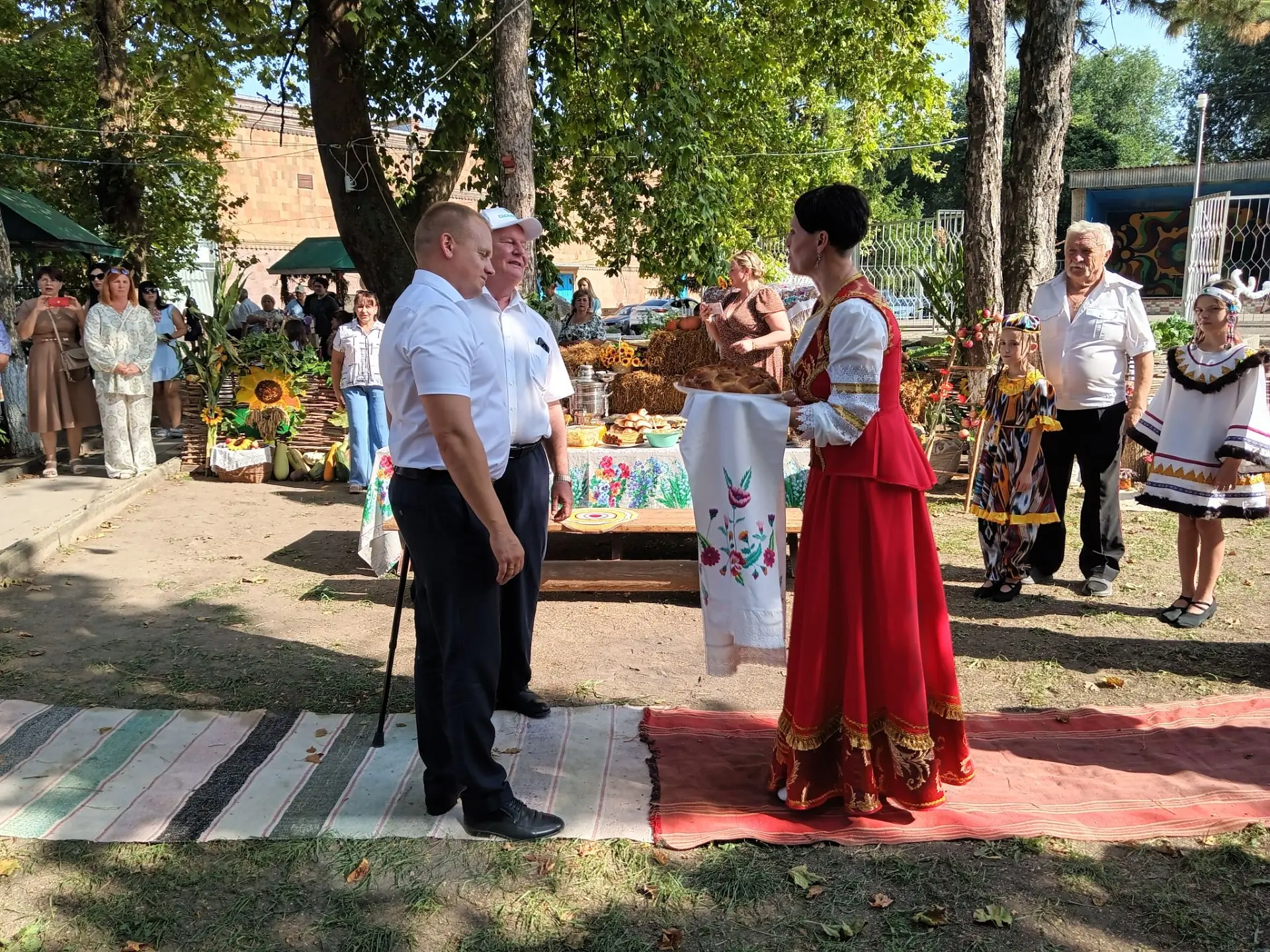 Станица Ясенская Ейского района сегодня стала центром празднования Дня урожая 2026 года