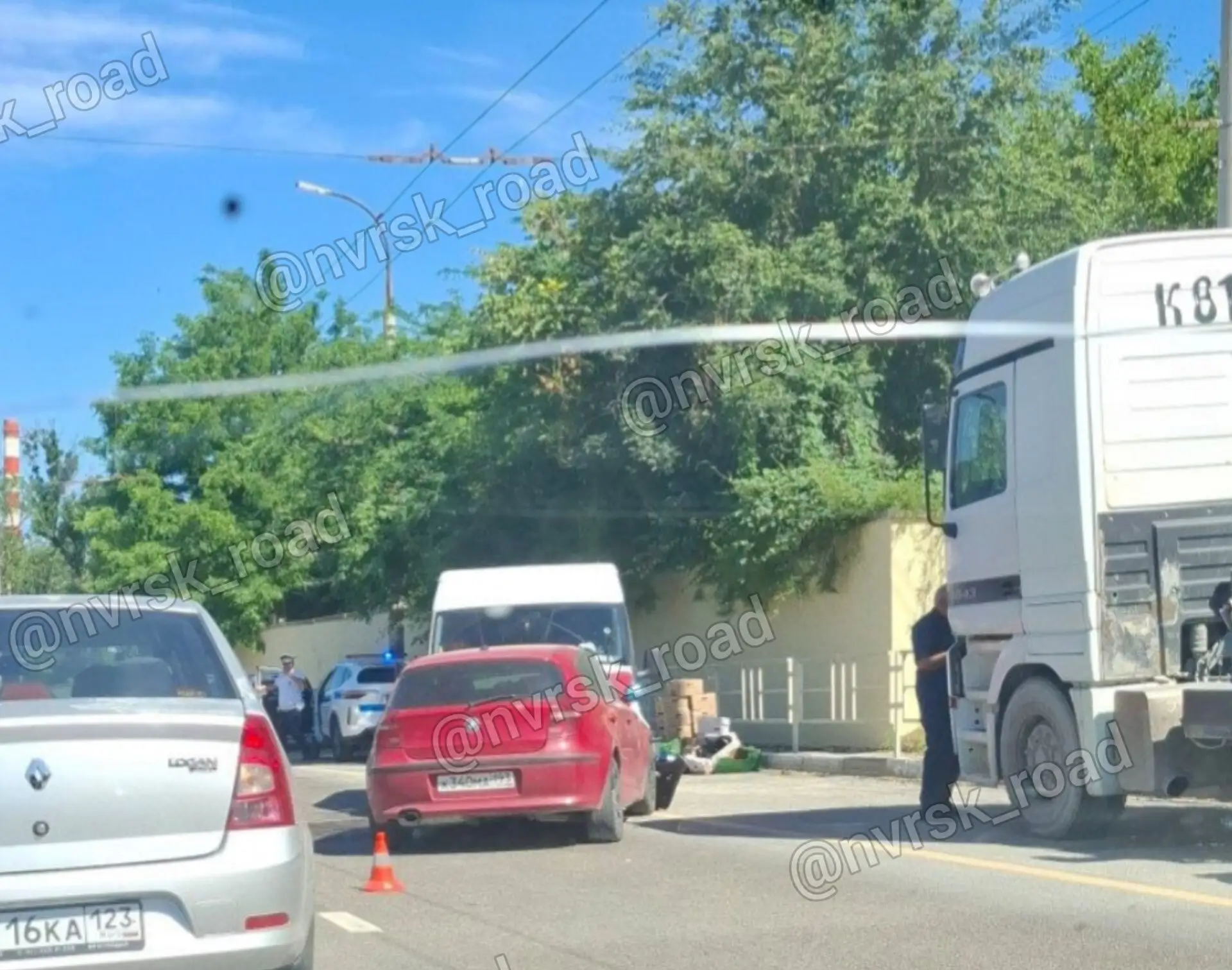Ещё ракурс ⤵️ 

19.06.26 ДТП Сухумское шоссе в районе Пилота.

Прислать новость | ЧАТ НВРСК