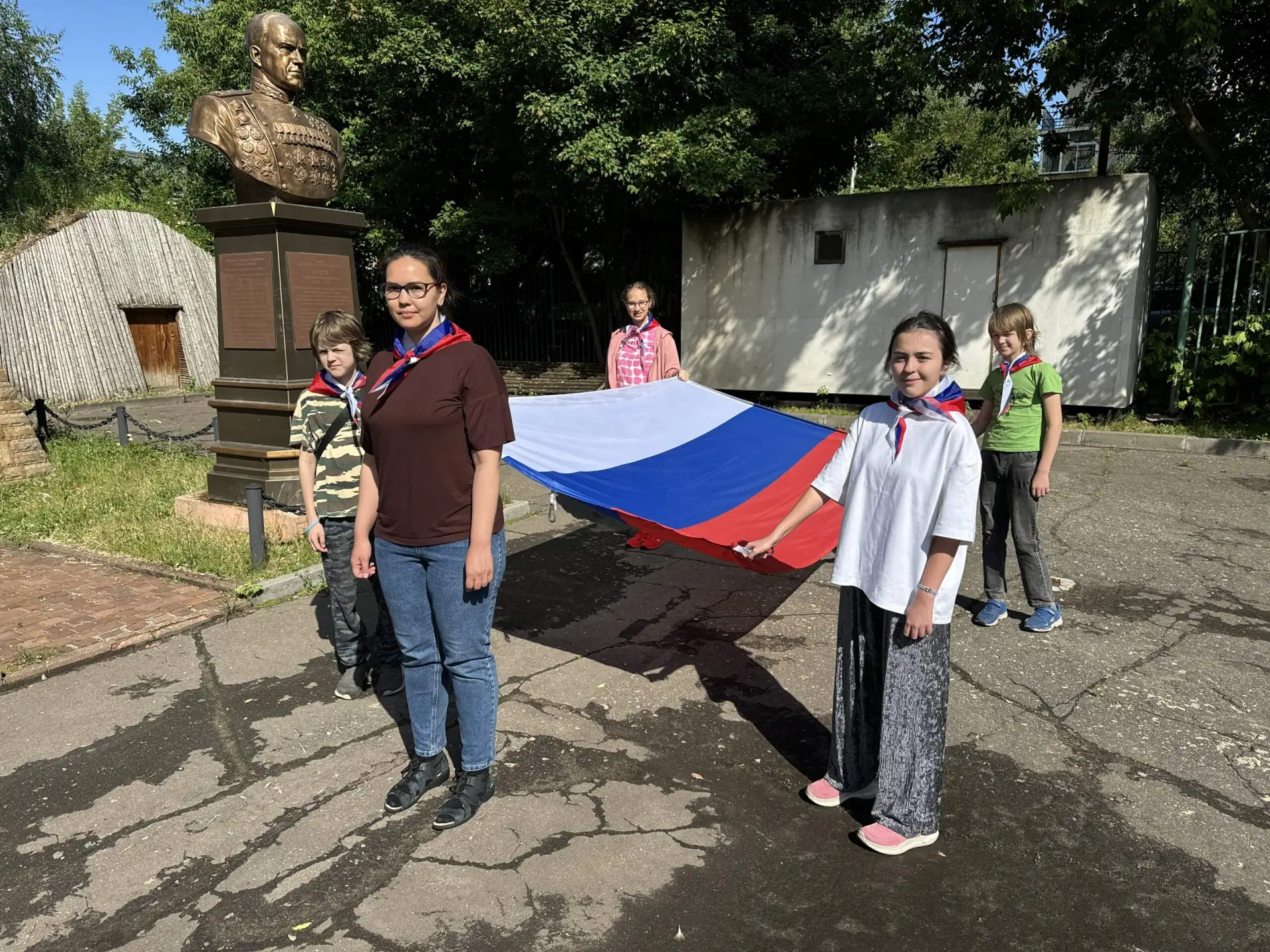 💥 Старт третьей недели детского клуба «Ковчег» – мы на орбите!

Сегодняшнее утро прошло в космическ