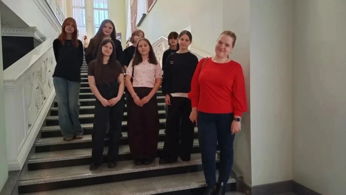 🎭КАНИКУЛЫ С ПОЛЬЗОЙ ✨ В последние дни каникул ученики 5б кл.,5в кл. и 6г кл. вместе с классными руко