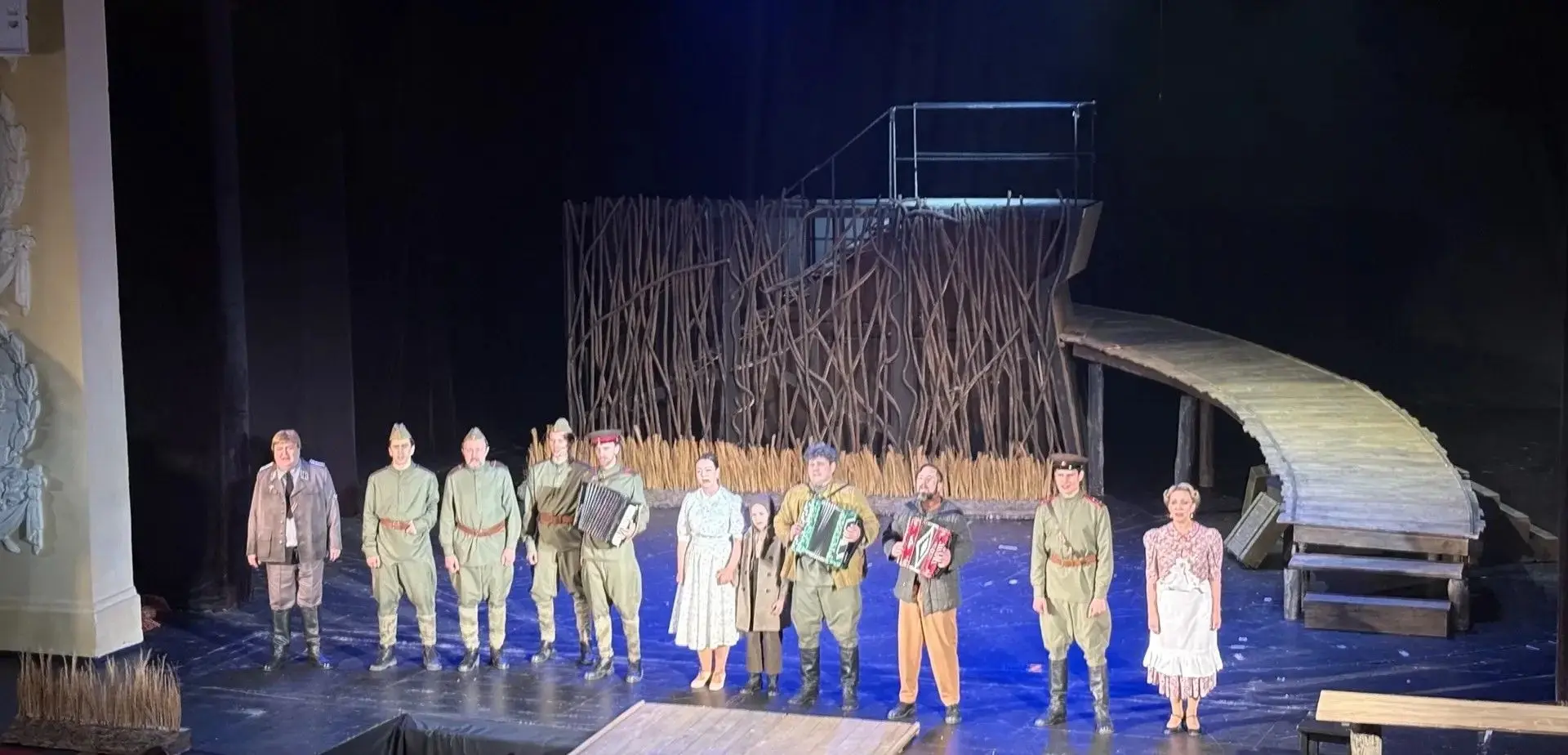 "ПАМЯТНЫЕ ДАТЫ"🔥 - "ВНЕШКОЛЬНЫЕ МЕРОПРИЯТИЯ"🎭🏛🎬🎪  В преддверии празднования Дня Победы 7-В (кл. рук.