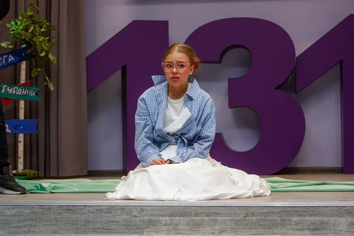🎭 Мы на театральном фестивале «Северное сияние»  Второй год подряд ученики 9 «А» класса участвуют в 