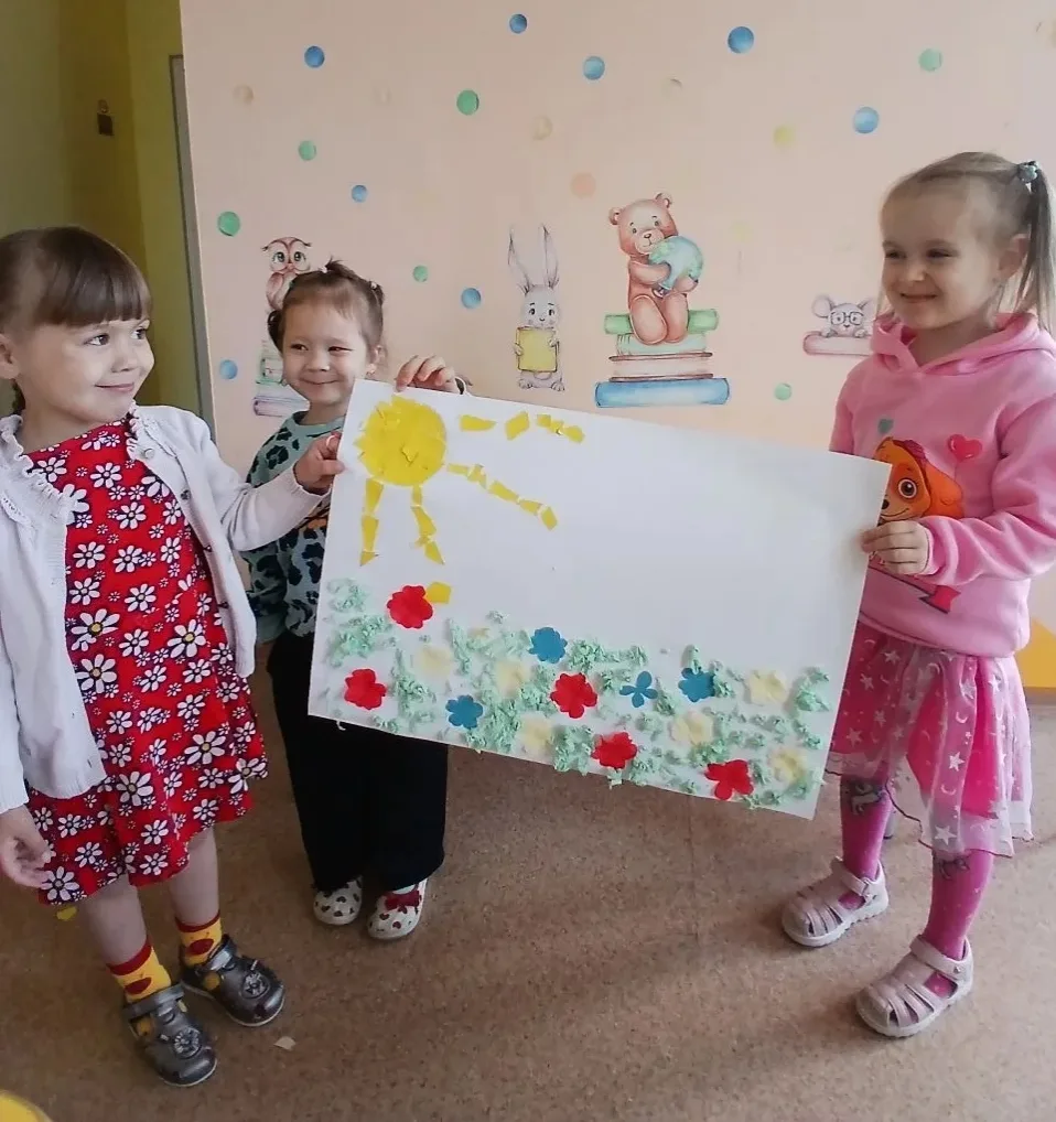 👏ЗОЛОТЫЕ РУЧКИ👍
Во второй младшей группе "Пчёлки"  состоялось итоговое занятие по дополнительной п