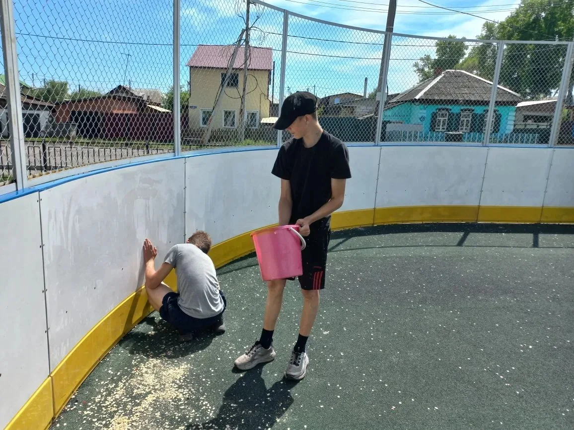🧹🌿 ЮНОСТЬ ТРУДА: ЗАБОТА О ШКОЛЕ — ЭТО КРАСИВО! 💪🌸