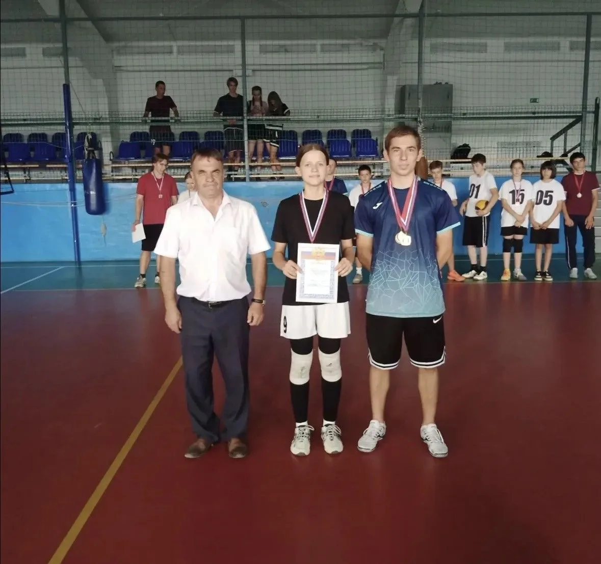 🎉 Поздравляем спортсменов Дубовской СШ № 1 с яркими победами на соревнованиях по пляжн...