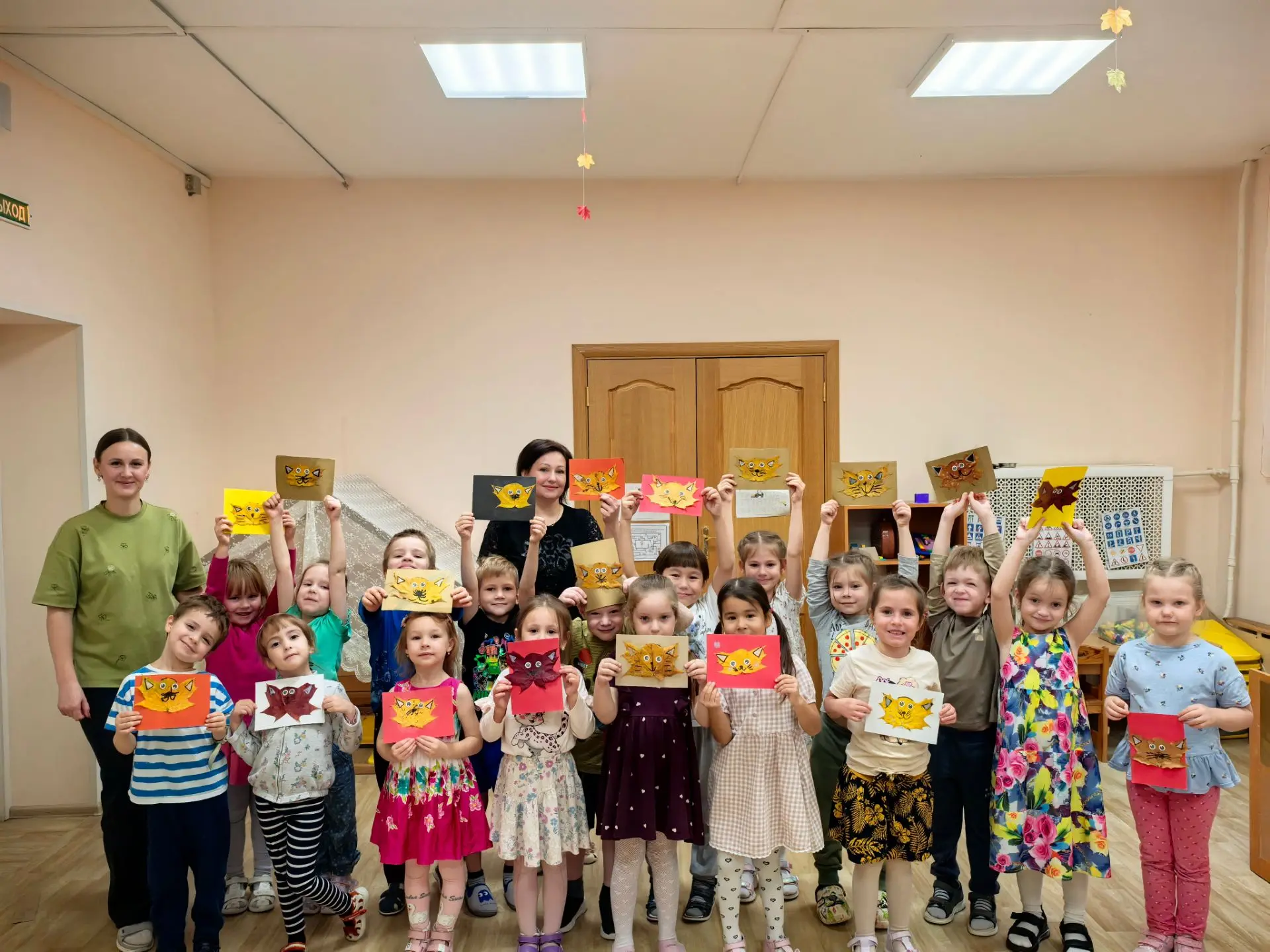 В группе Жемчужинки состоялась первая встреча с родителями, которую дети очень ждали!  🍂
