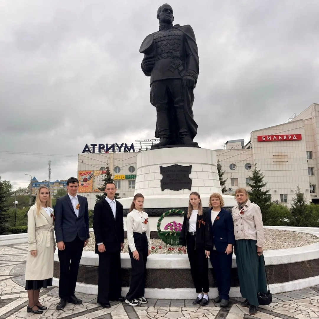 🕊 Память в наших сердцах: студенты и сотрудники ОмГУПСа почтили подвиг героев Великой Победы  6 мая,