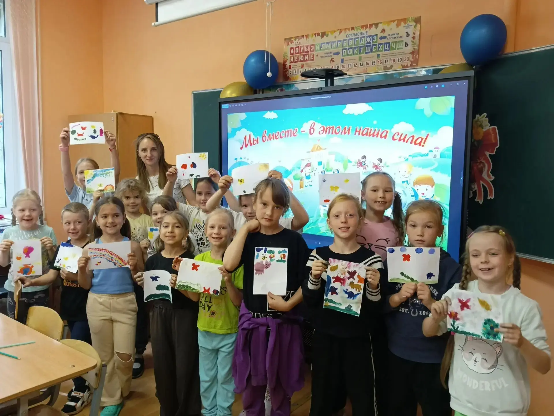 🌟 Творчество и логика в лагере ЛОЛ «Мечта»!

В нашем летнем лагере для самых маленьких воспитаннико