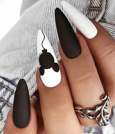 Интересный дизайн 🖤🤍