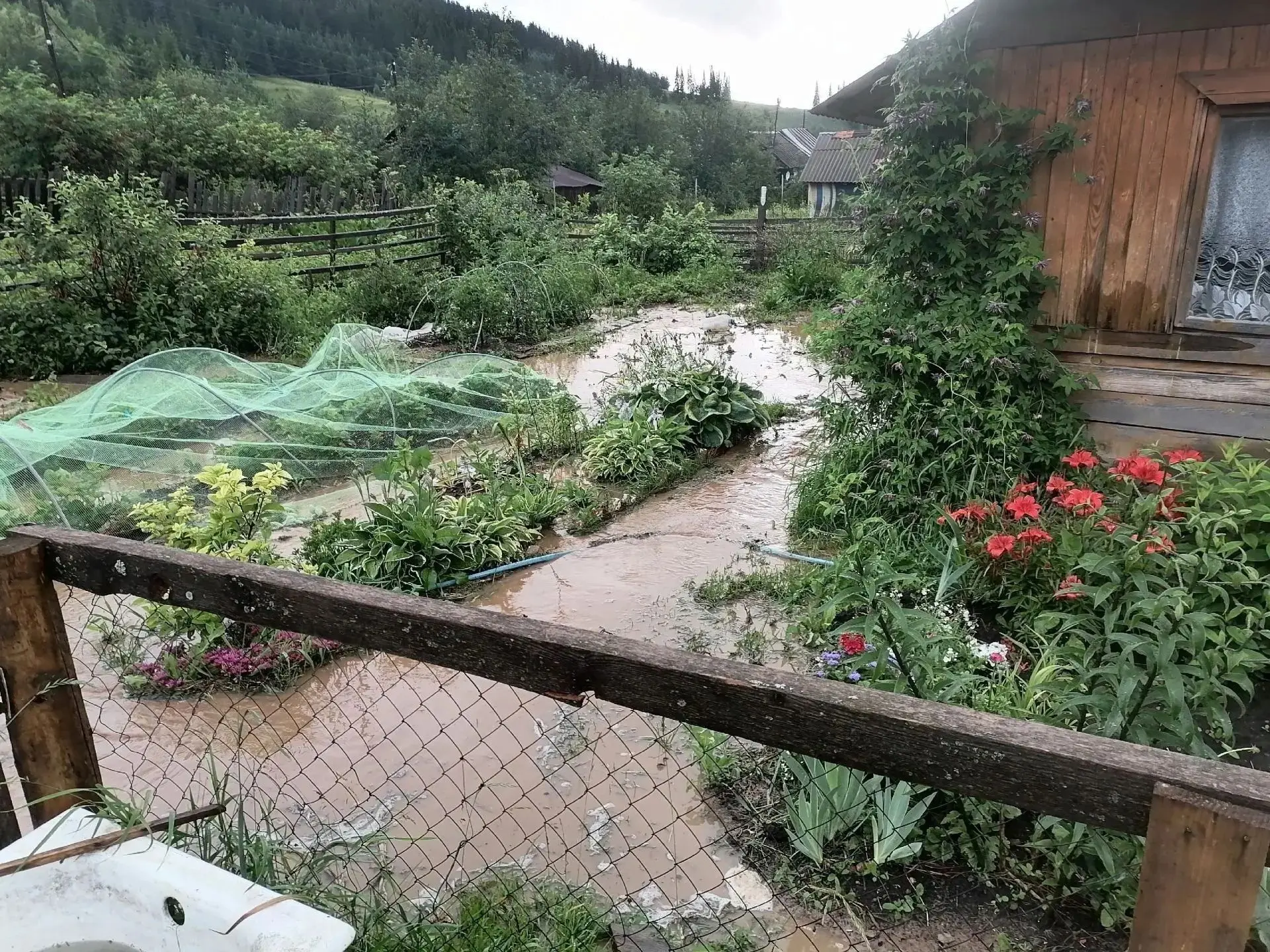 Село Кын снова затопило