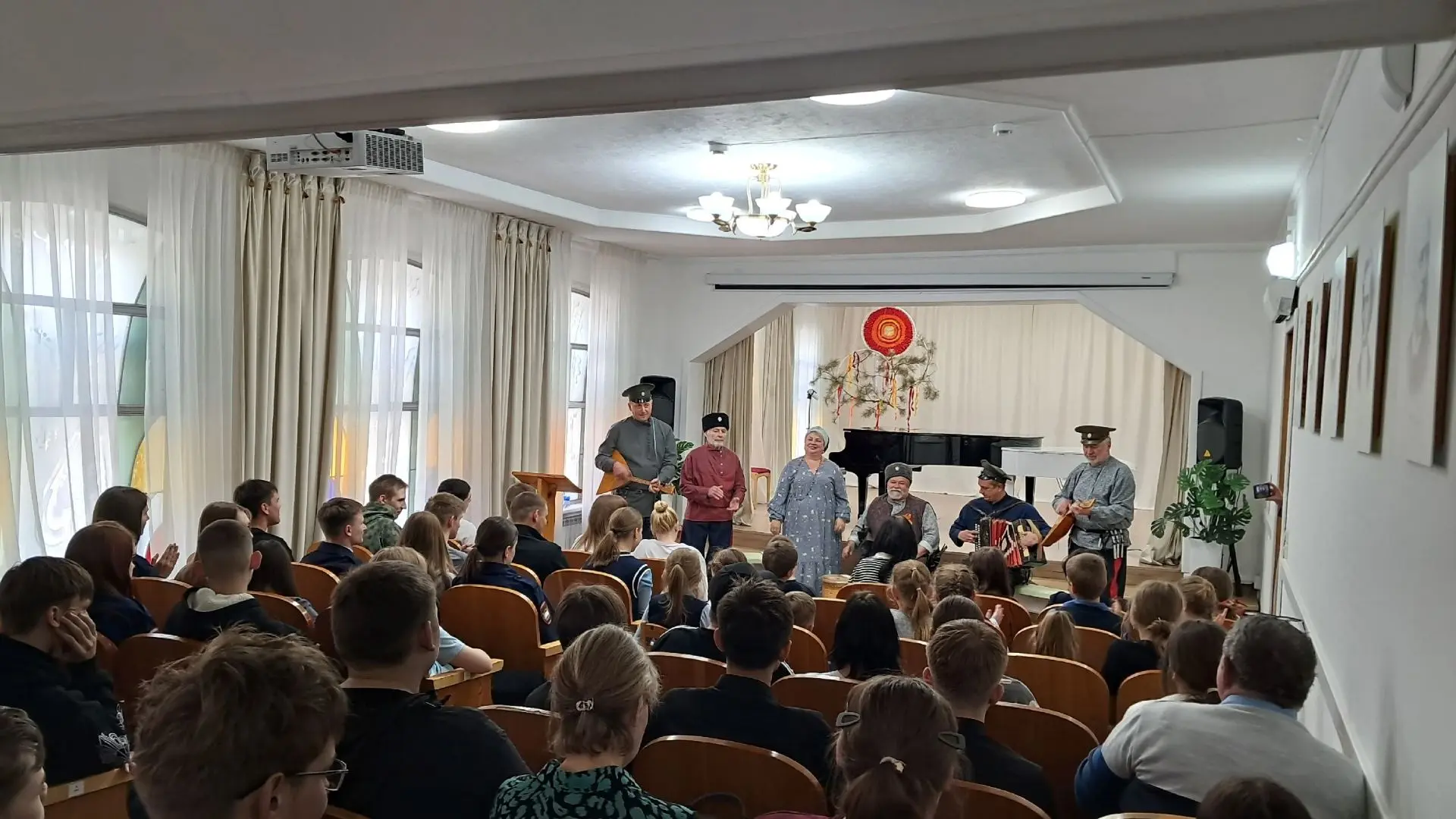 🪗Концерт народного самодеятельного коллектива казачьего хора «Вольница» под названием ...