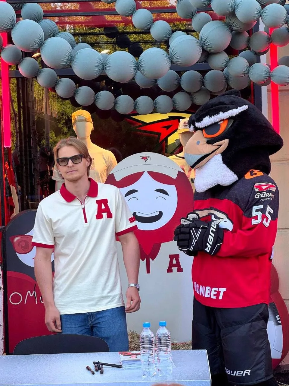 🏒Нападающий "Авангарда" Василий Пономарёв встретится с омичами на Любинском.