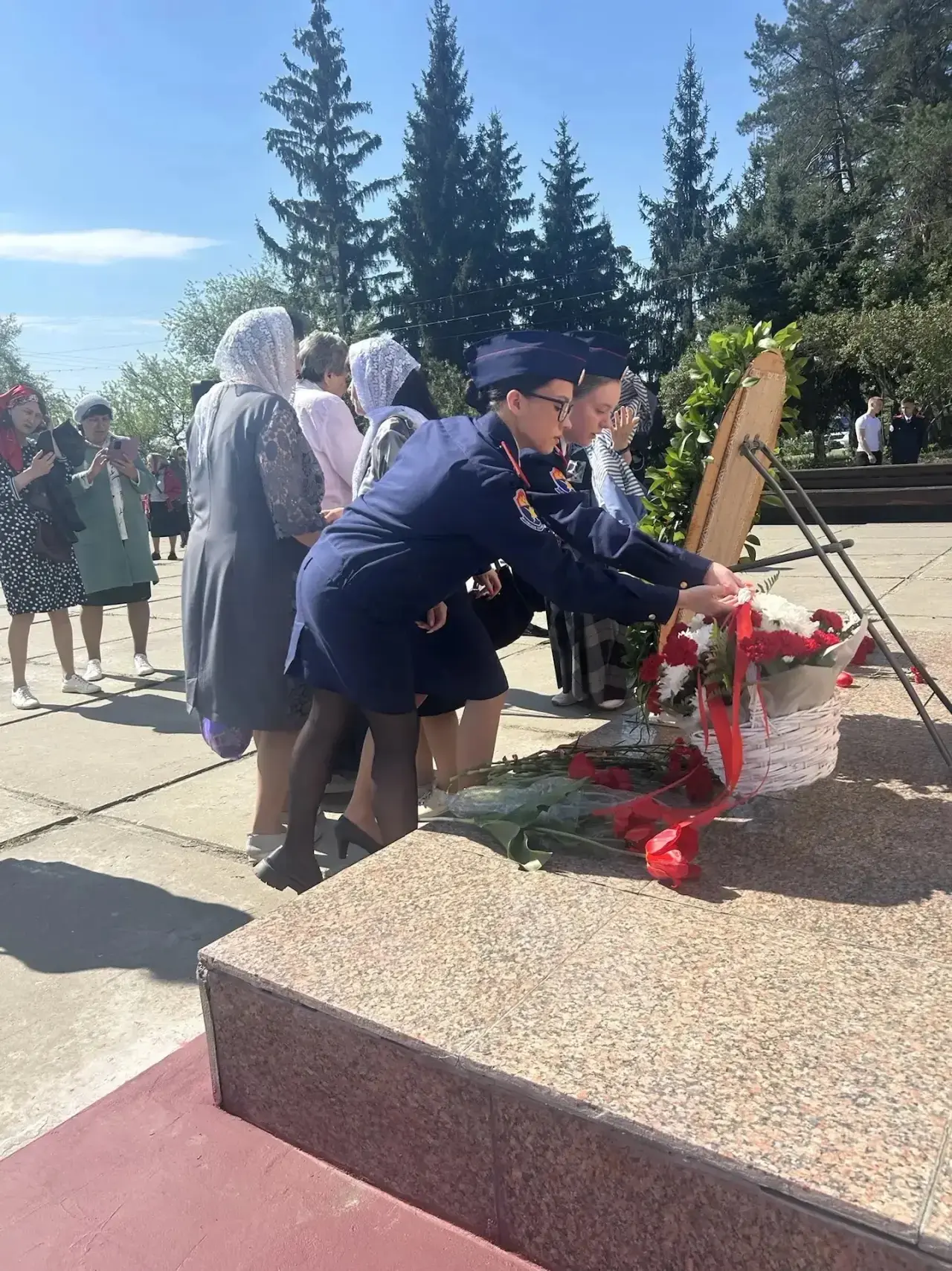 Сегодня студенты   и преподаватели Поволжского казачьего института управления и пищевых...