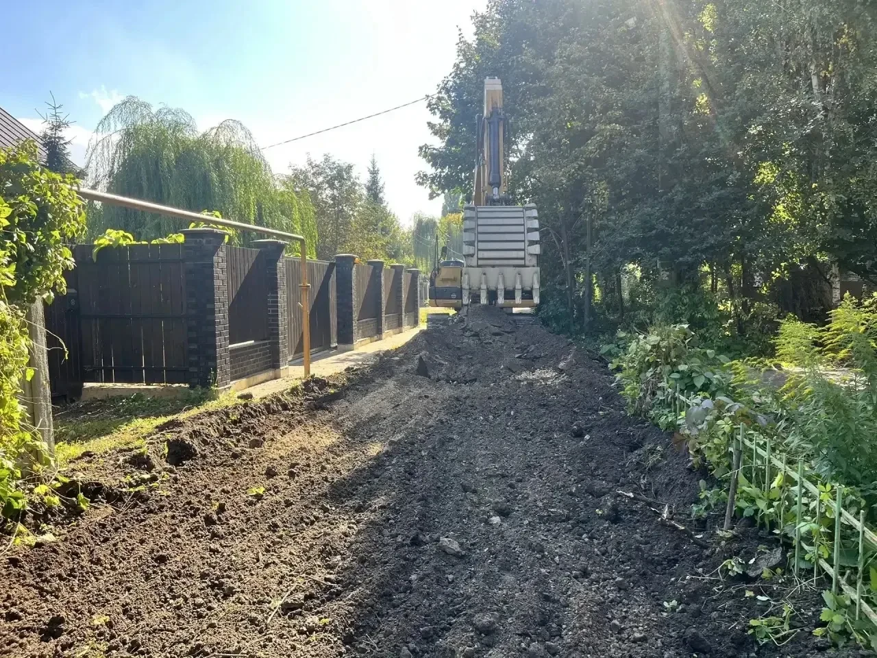 На улице Новотепличной в Липецке асфальтируют дорогу