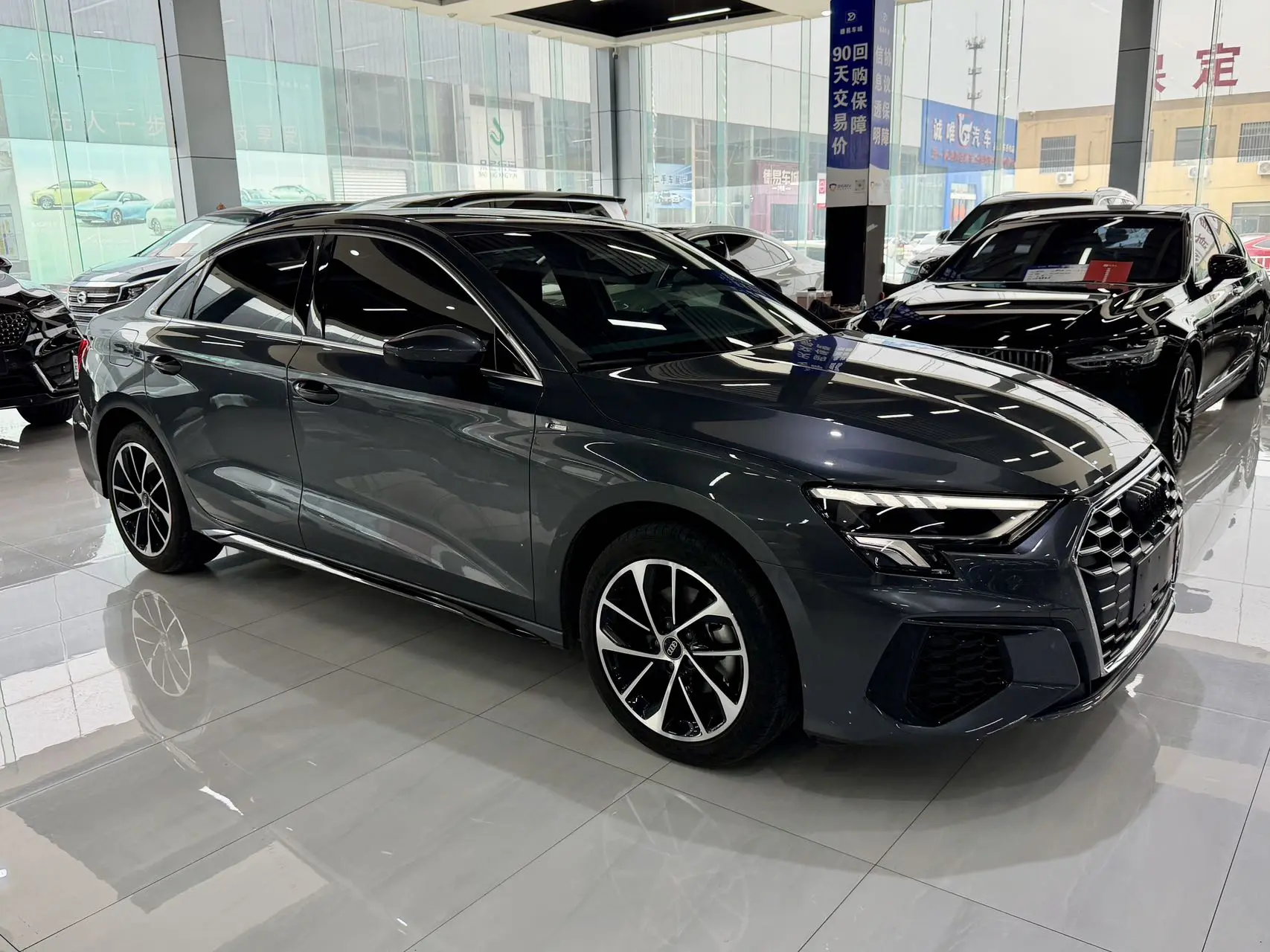 🚗 Доступен к заказу из Китая 🇨🇳

Audi A3L 2023 35 TFSI Sportback (进取运动型)

📍 Стоимость под ключ д