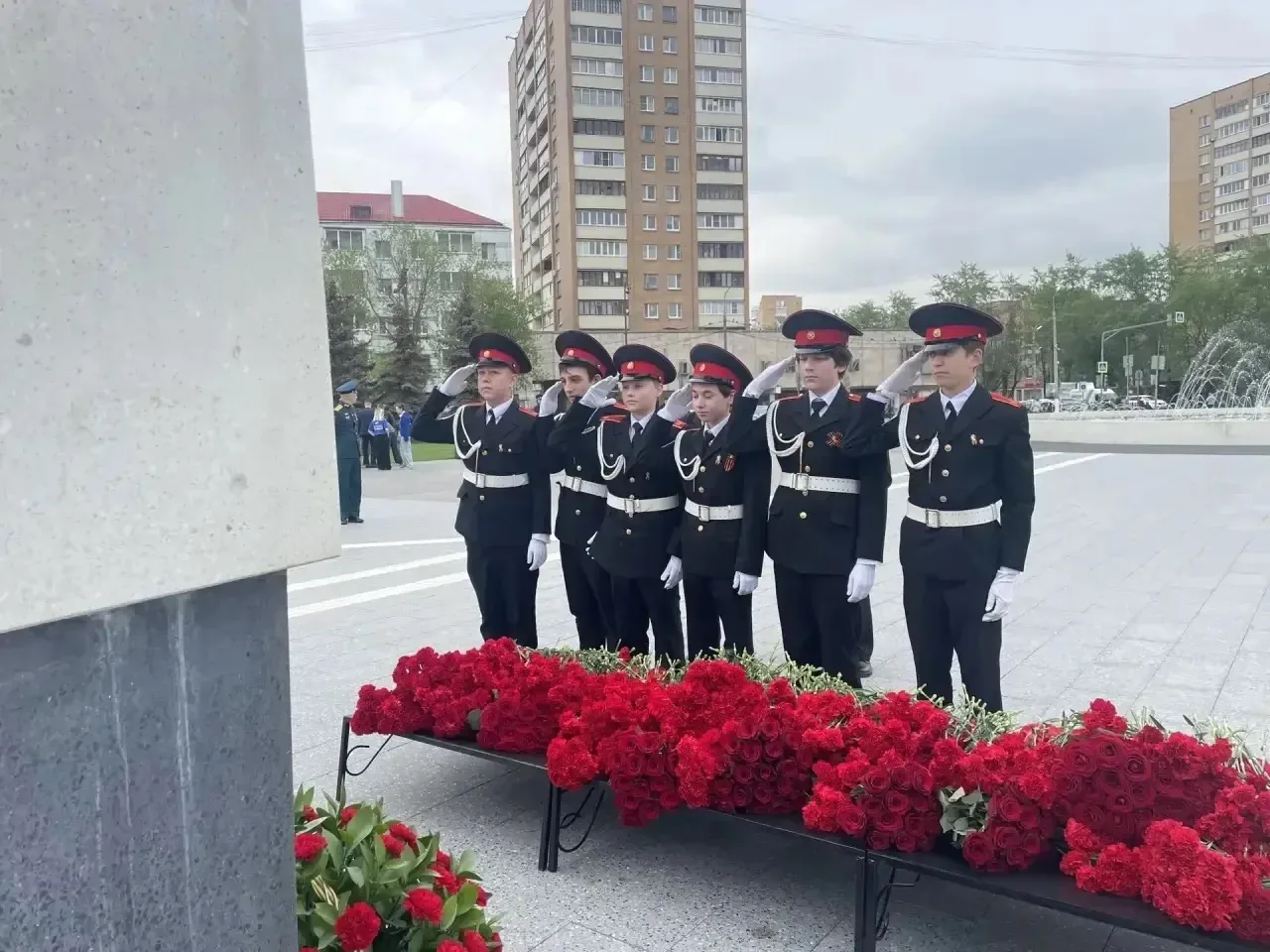 Сегодня, на кануне праздника великой Победы, кадеты и педагоги нашего лицея приняли участие в торжес