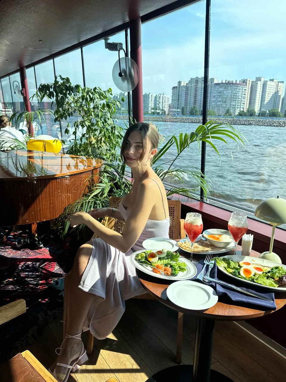 Продолжаю рассказ про фестиваль BreakFest и самый любимый прием пищи: 

Cruise by Kuznyahouse 
Прекр